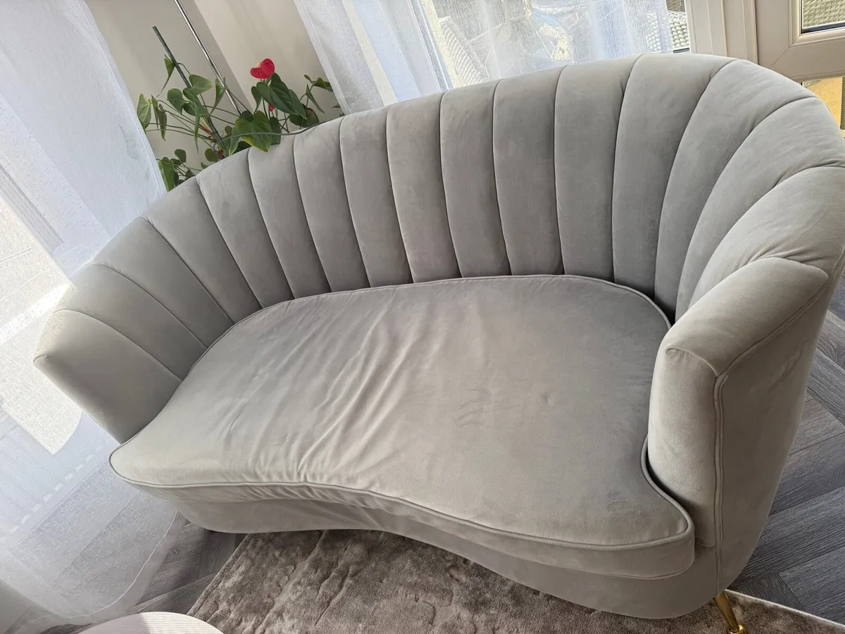 Couch - Image 1