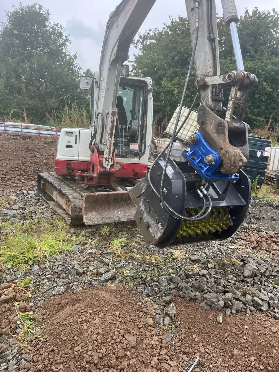 Screening bucket to suit 4 to 9 ton digger - Image 2