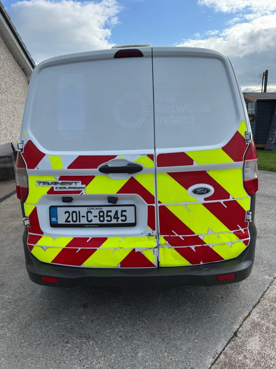 Transit courier - Image 4
