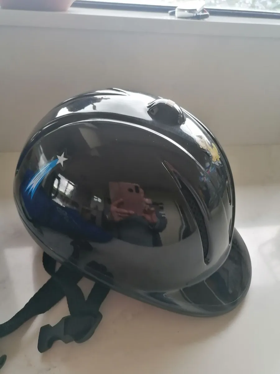 Child's Riding helmet - Image 1
