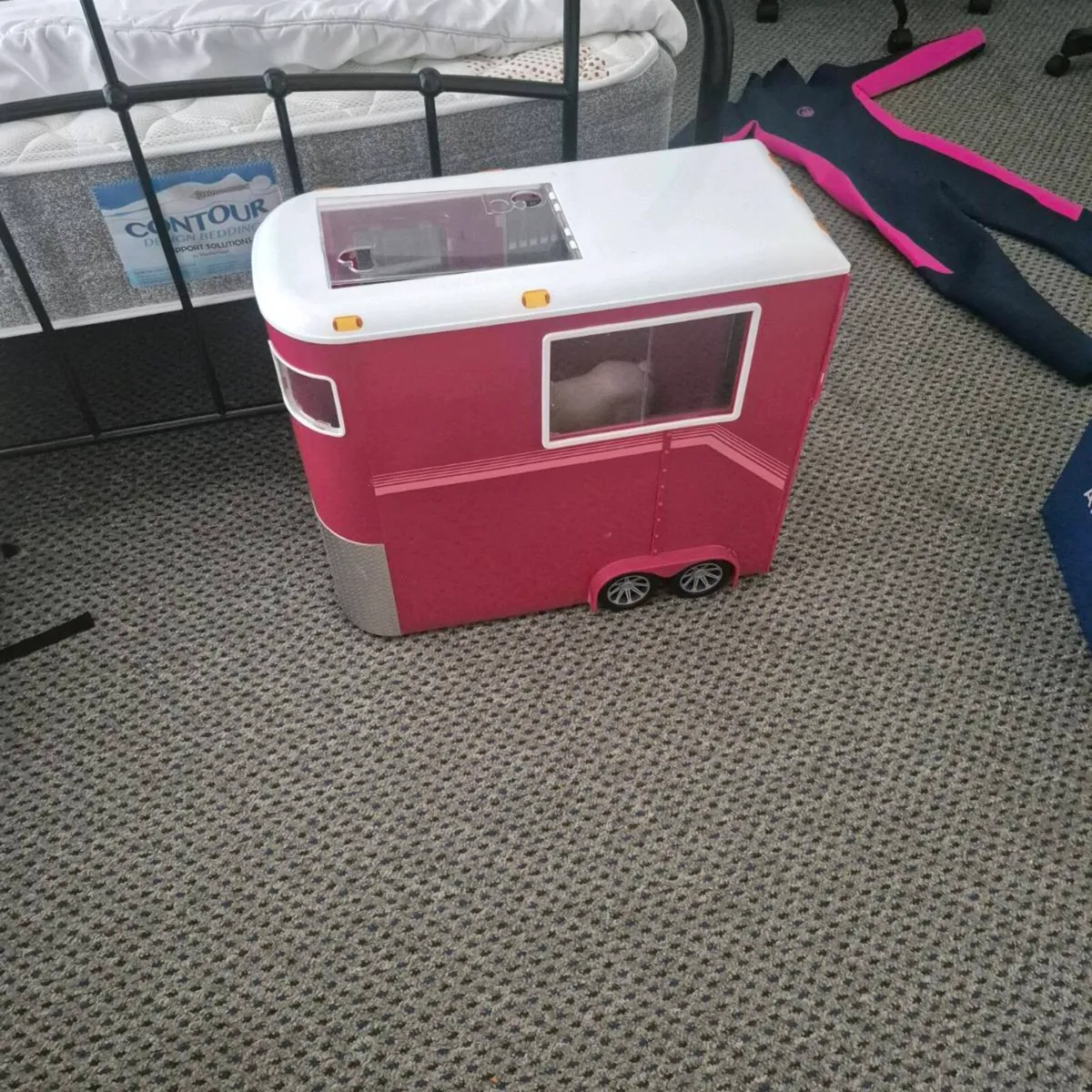 Our generation horse box - Image 2