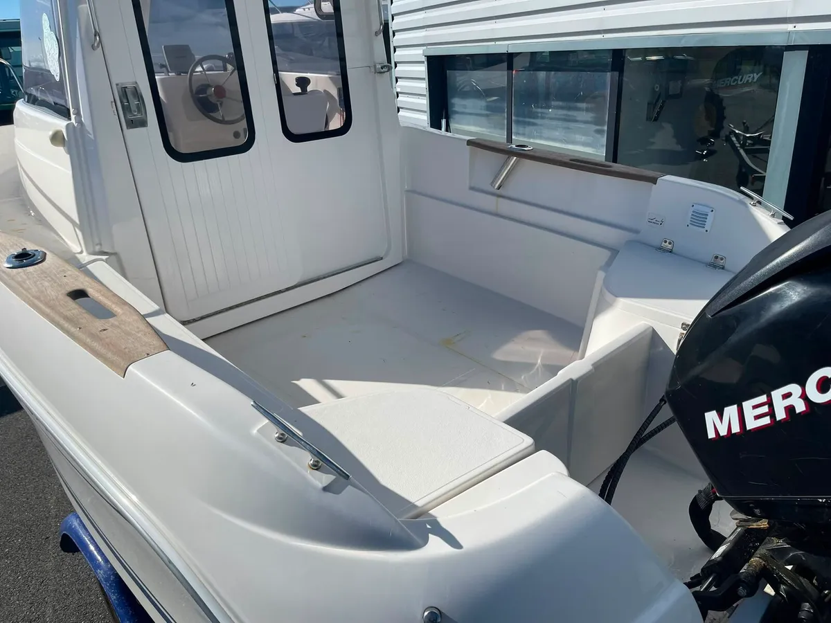 Fishing boat - Image 3