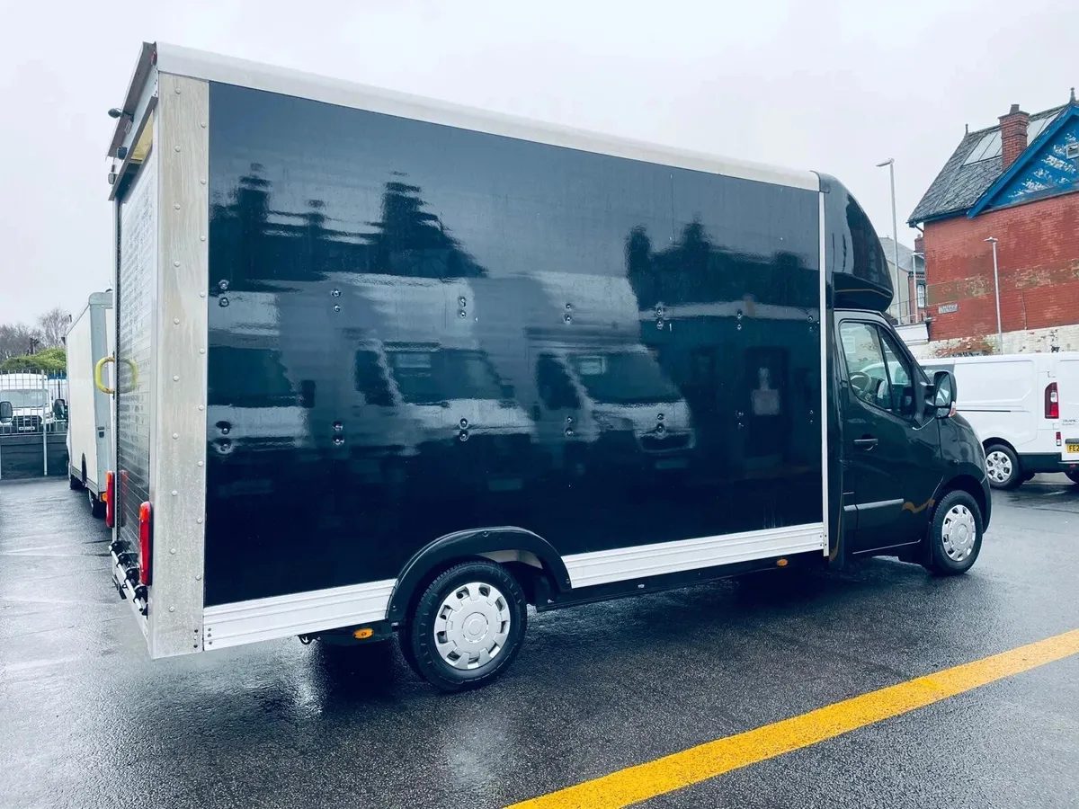 2022 Vauxhall Movano Luton Low Loader Van - Image 4