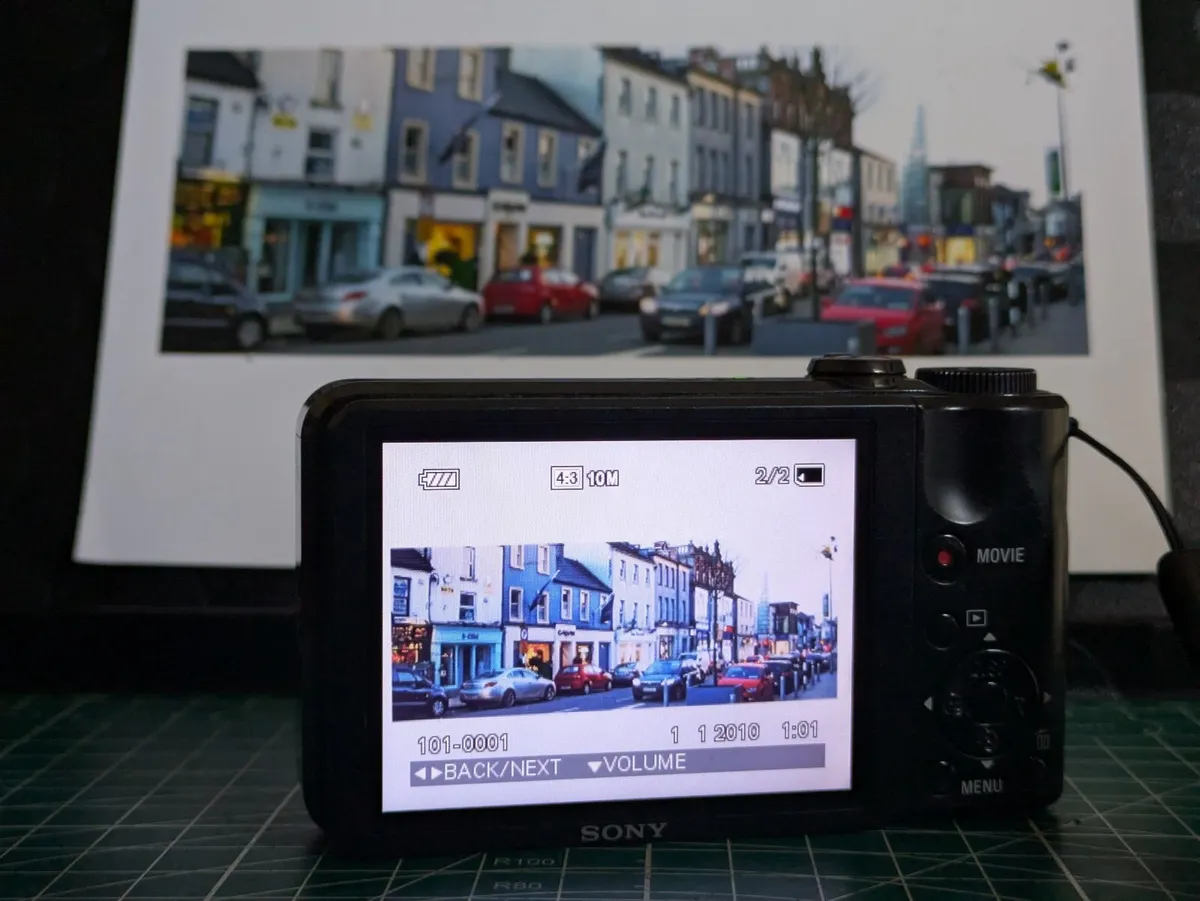 Sony Cyber-shot HX5 10MP digital compact camera - Image 4