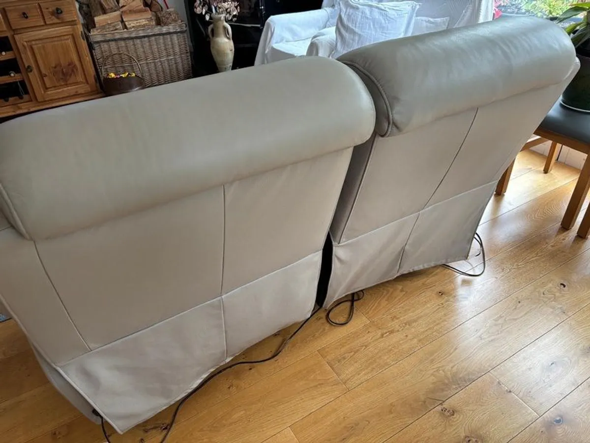 Leather Sofa Recliner - 2 Seater - Image 4