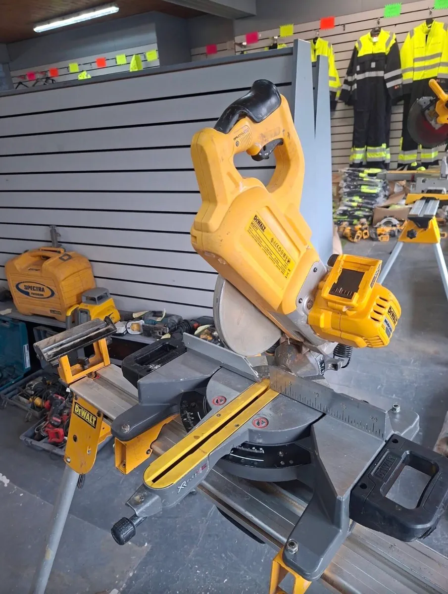Dewalt table saw - Image 2