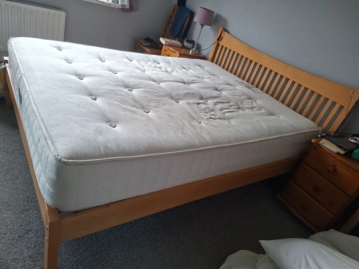 Free King size Mattress - Image 1