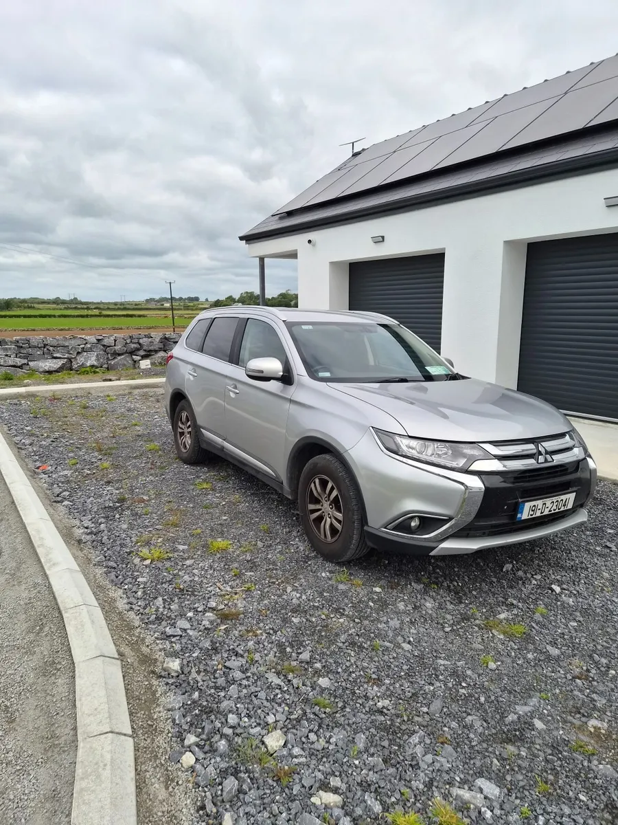 Mitsubishi Outlander 2019 4WD - 2 Seater - Image 1