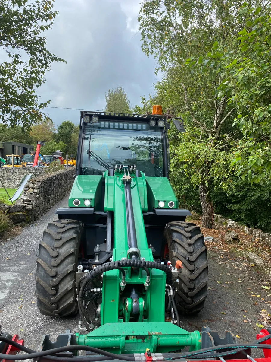 Winston DS 160 Telescopic Loader - Image 3