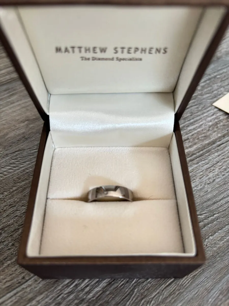 Palladium 500 Mens Wedding Ring