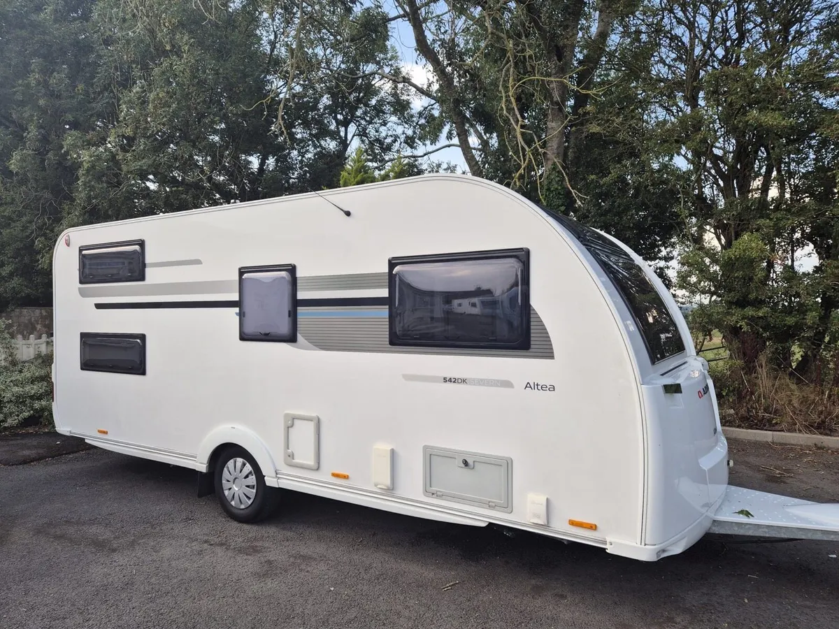 Adria altea 6 berth fixed bunk beds 2018 - Image 1