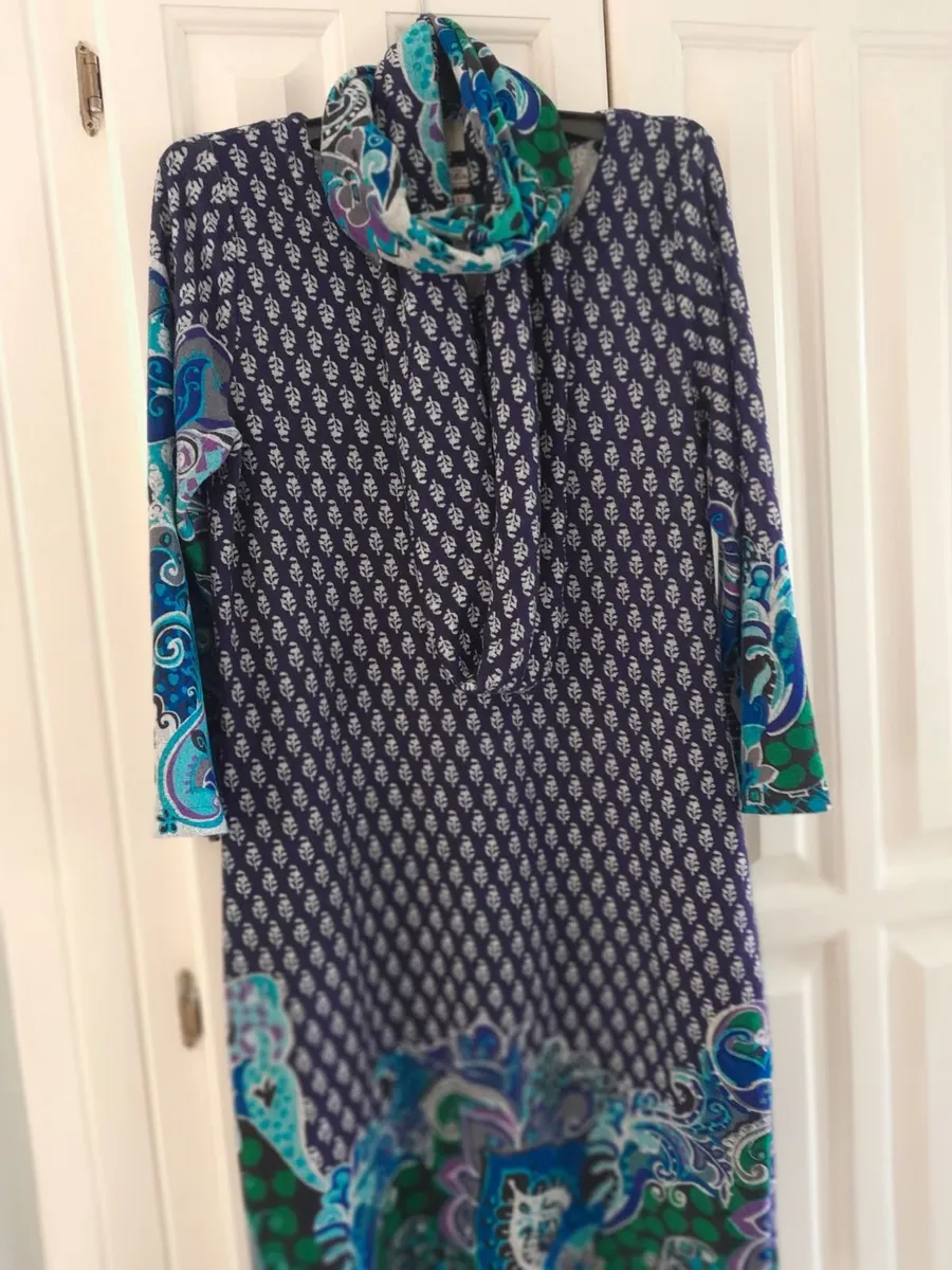 PACO BOUTIQUE Dress With Matching Scarf, - Image 4