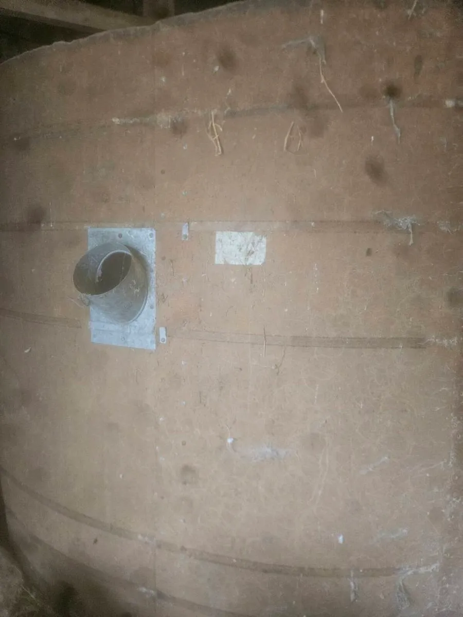 Grain bin - Image 1