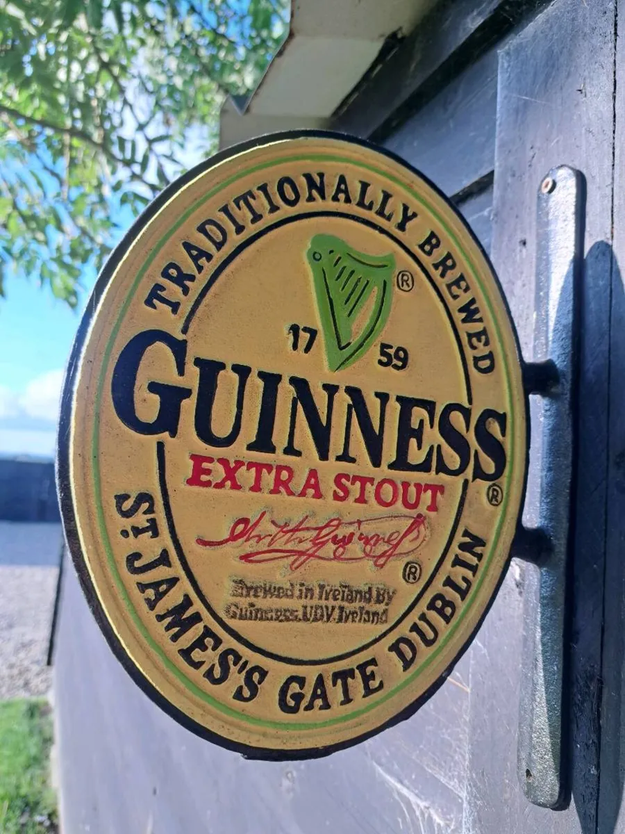 Guinness  cast iron  bracket sign - Image 2