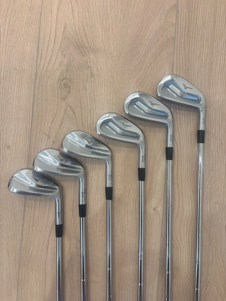Mizuno Pro 241 & 243 Combo Set - Image 1