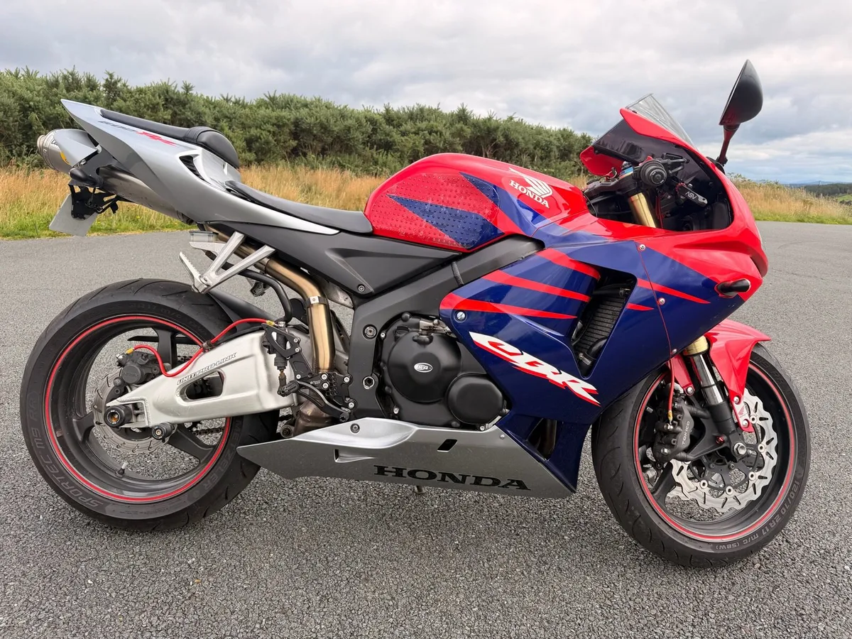 2005 Honda CBR 600 RR - Image 2