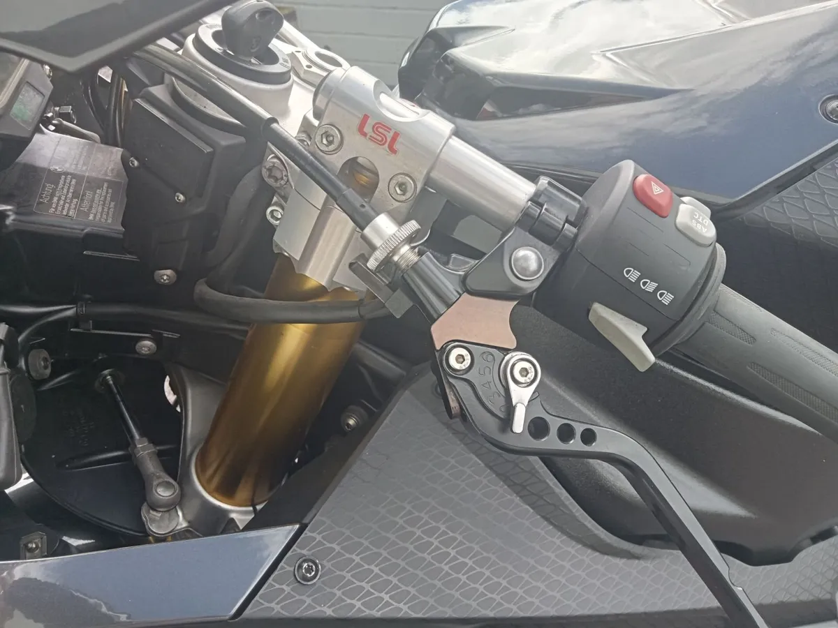 BMW S1000RR 2011 - Low Milage - Image 4