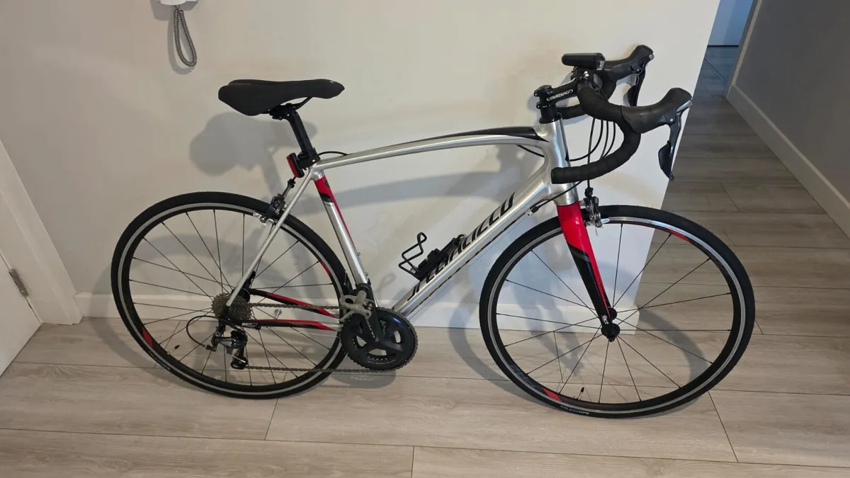 Specialized Road Bike 58cm – Shimano Ultegra - Image 1