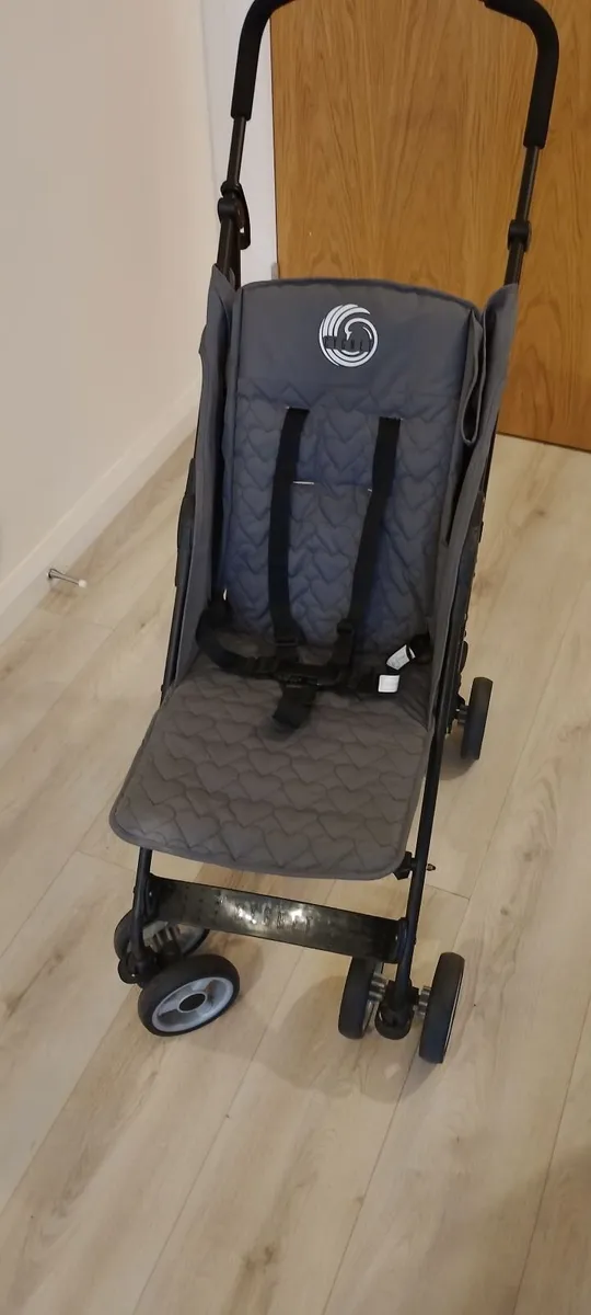 Stroller - Image 1