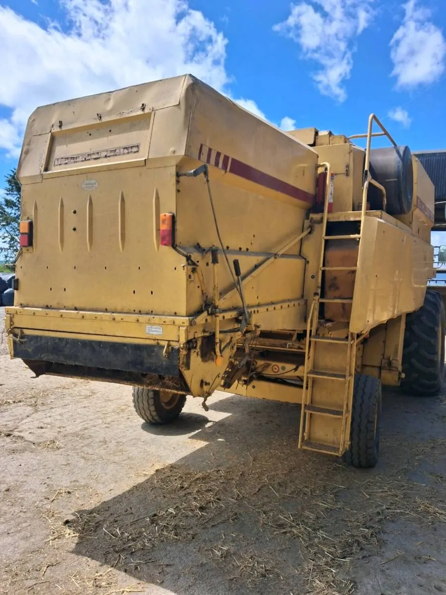 New holland TX 32 - Image 3