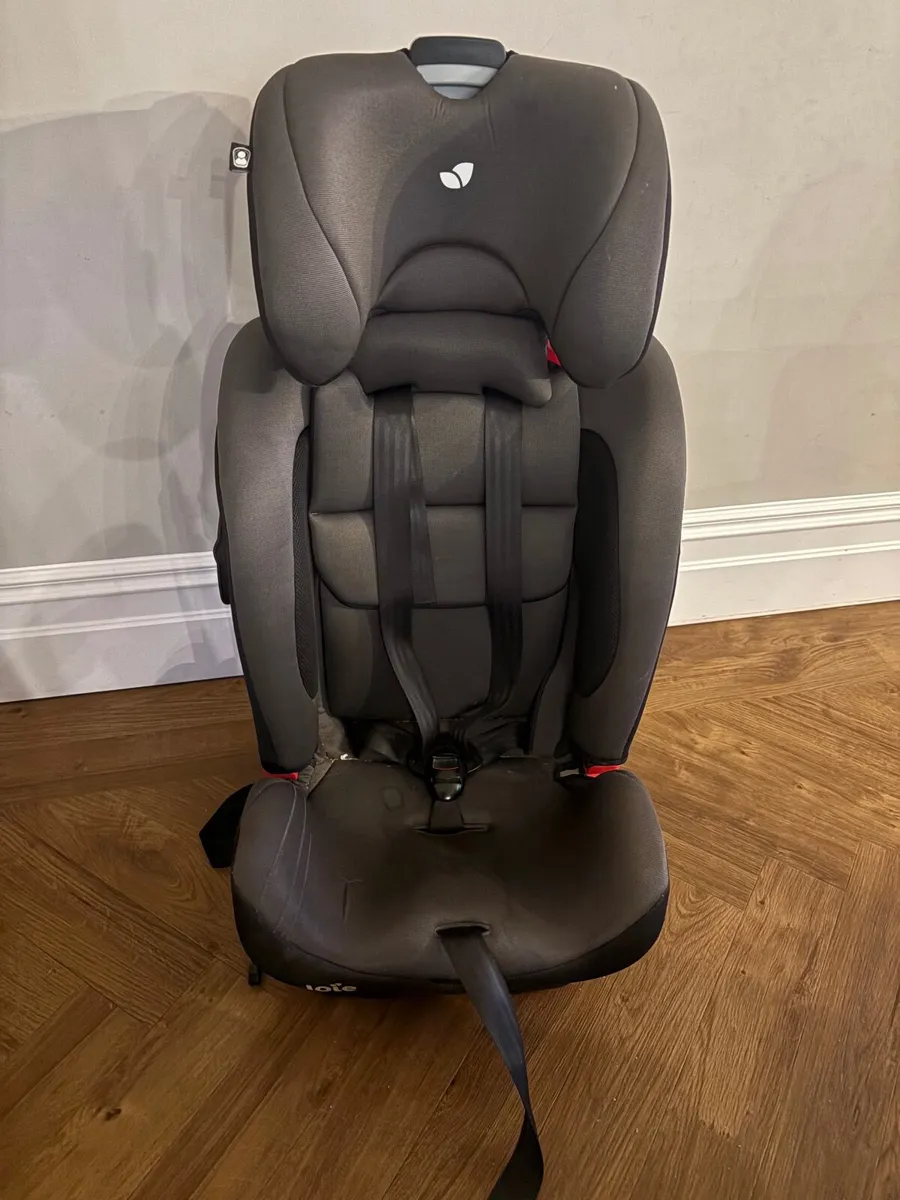 Car Seat - Image 1