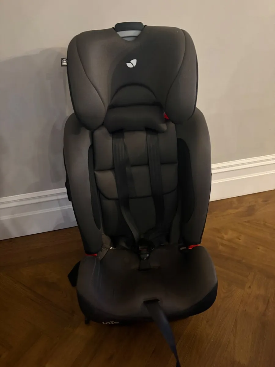 Car Seat - Image 2
