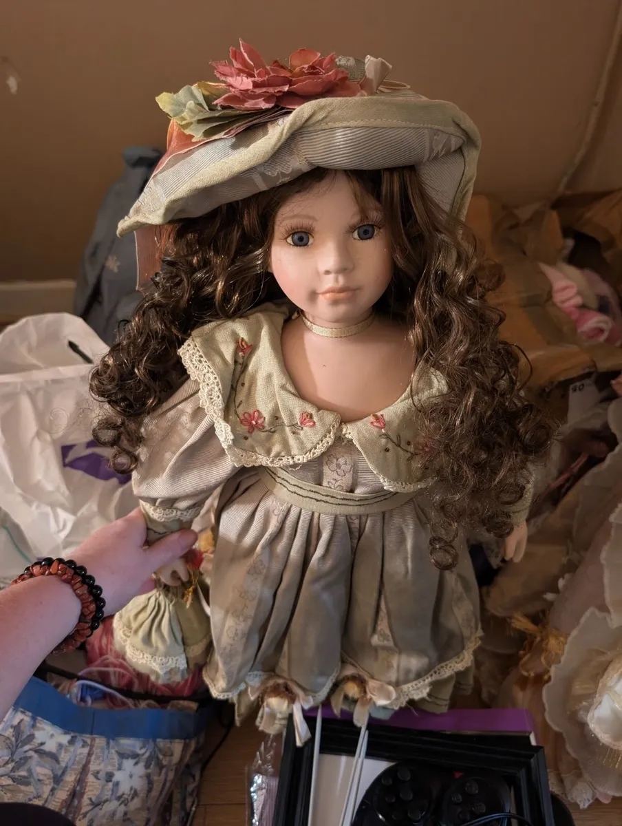 Porcelain dolls - Image 1