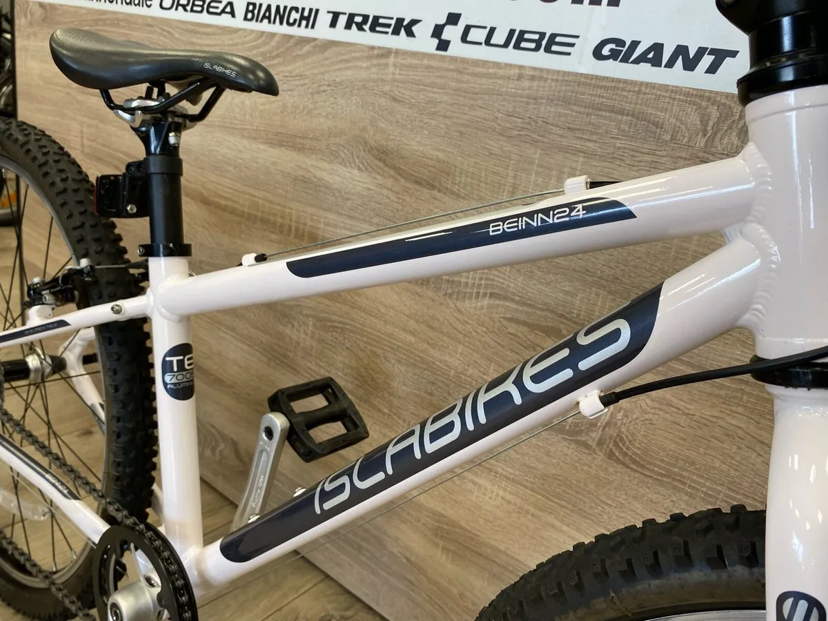 Islabikes beinn 24 (like new) - Image 3