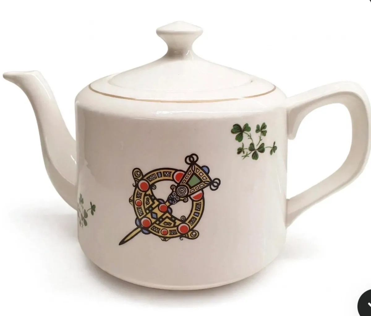 Carrigaline Pottery Set - Image 2