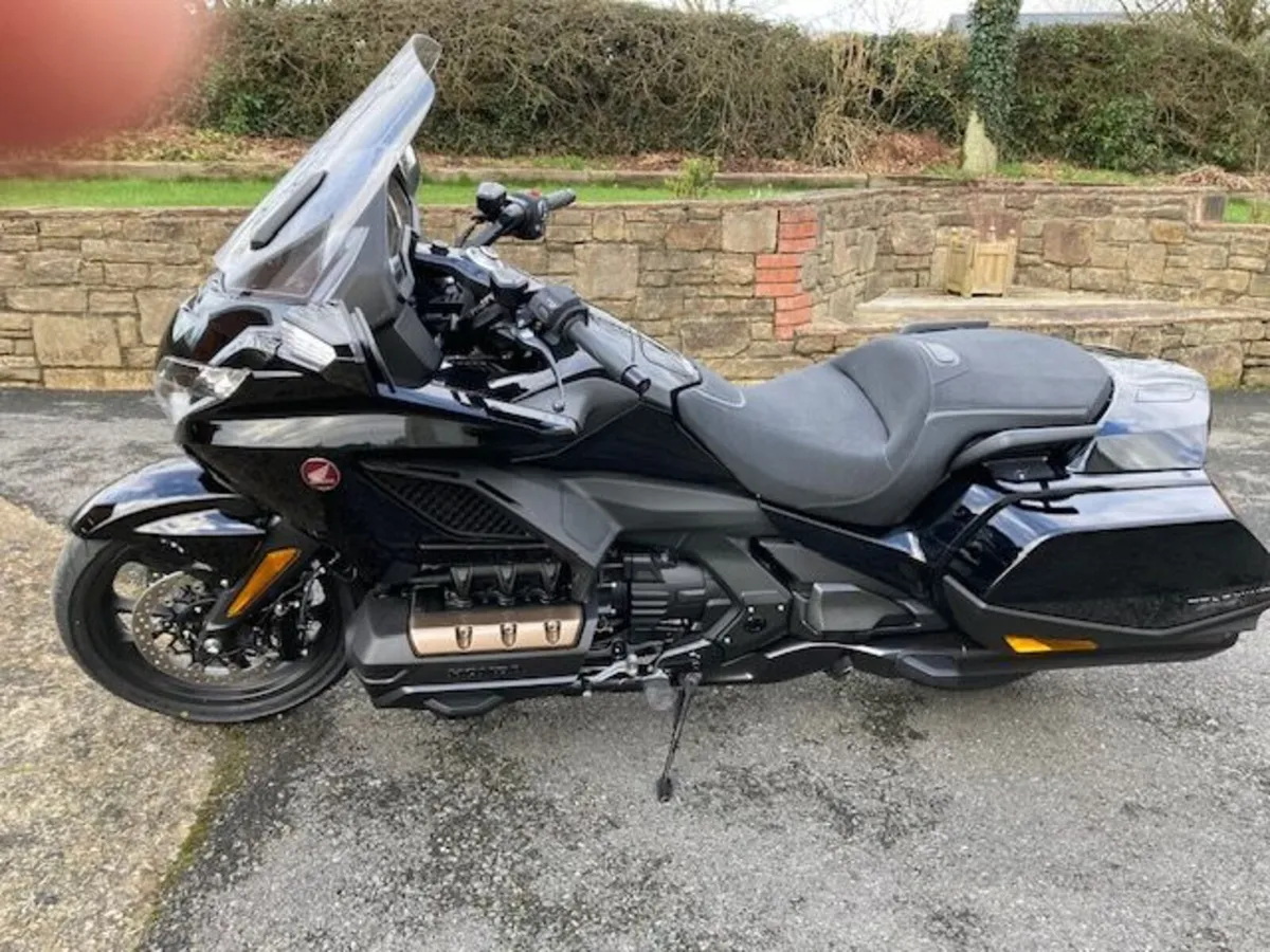 2024 Honda Gold Wing GL1800 - Image 3