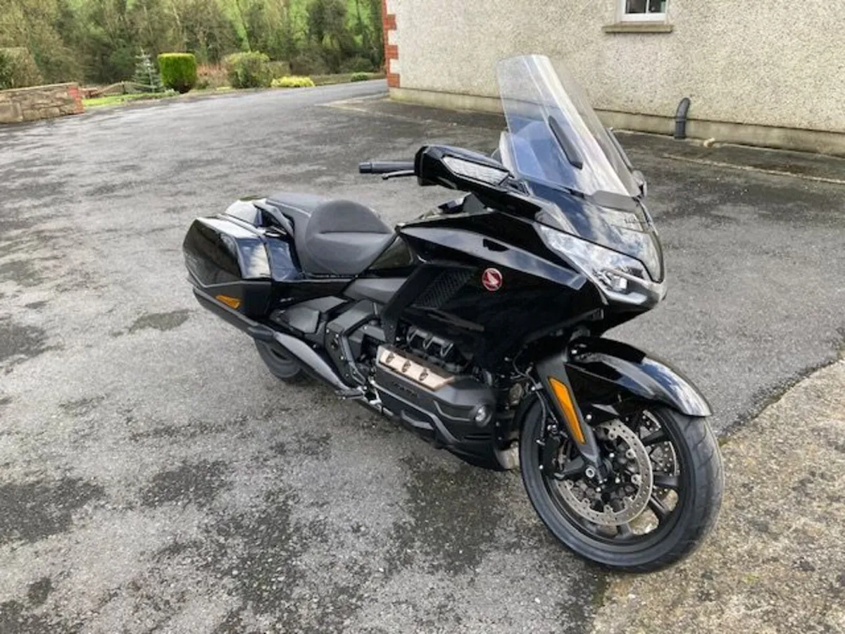 2024 Honda Gold Wing GL1800 - Image 4