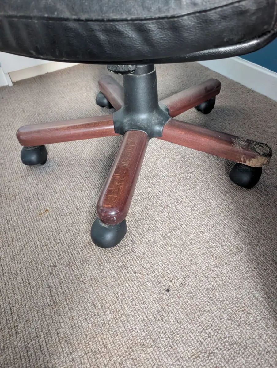 Leather Office Chair - Image 3