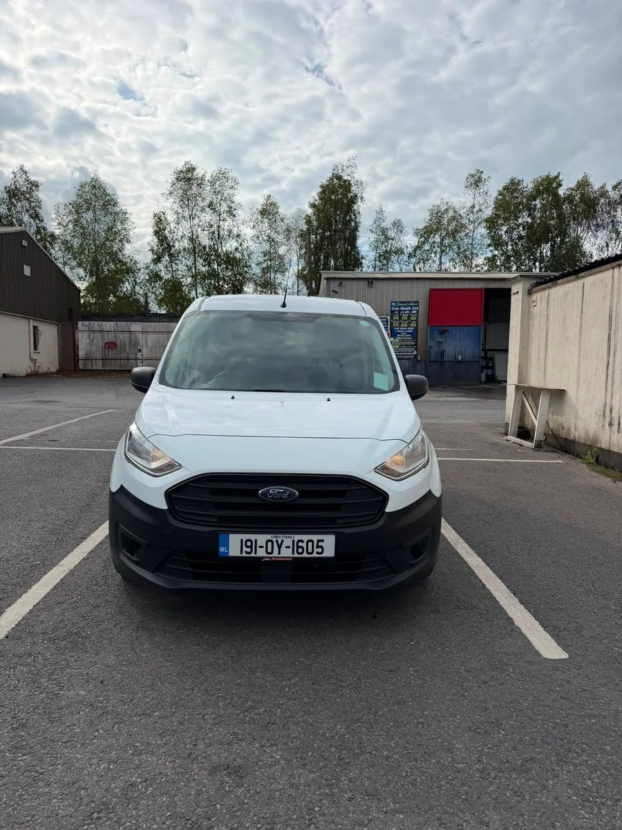 2019 Ford transit connect No Vat - Image 2
