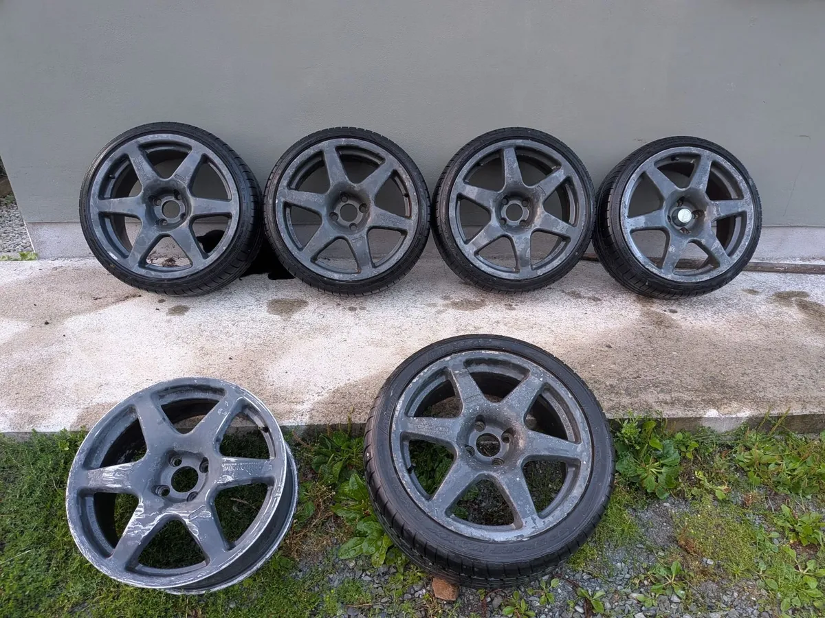 Compomotive 18" MO6s Ford fitment alloy wheels - Image 1