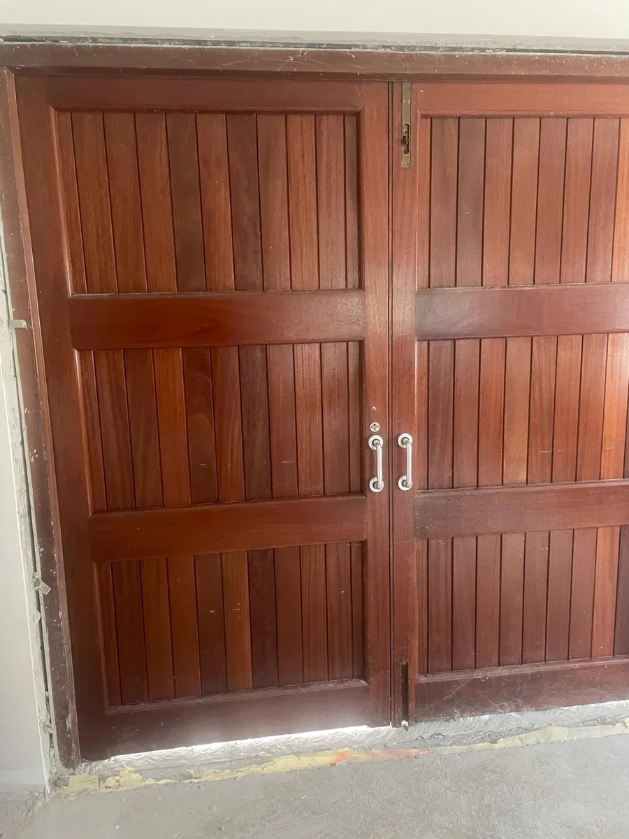 Teak double doors - Image 3