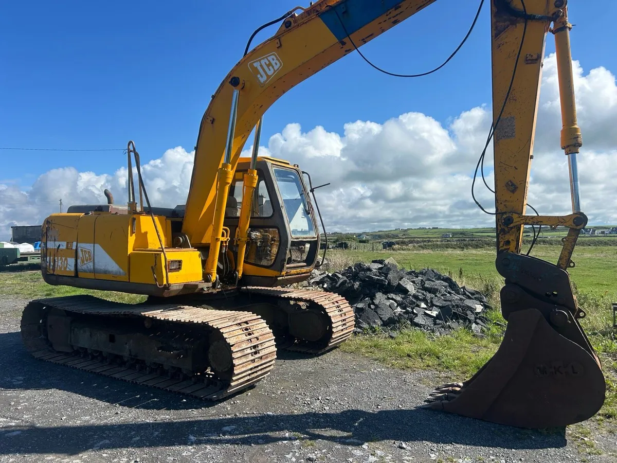 JCB js 130 - Image 1