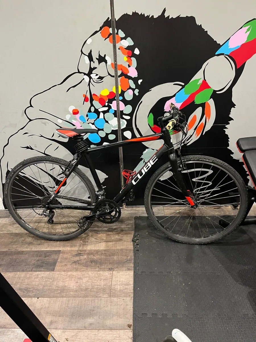 Man cube mountain bike black and red - Image 1