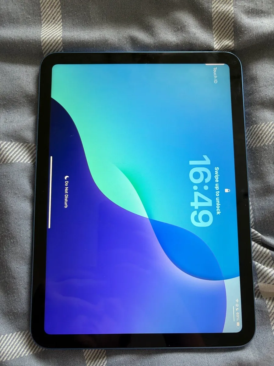 Apple iPad a16 11” 2025 - Image 2