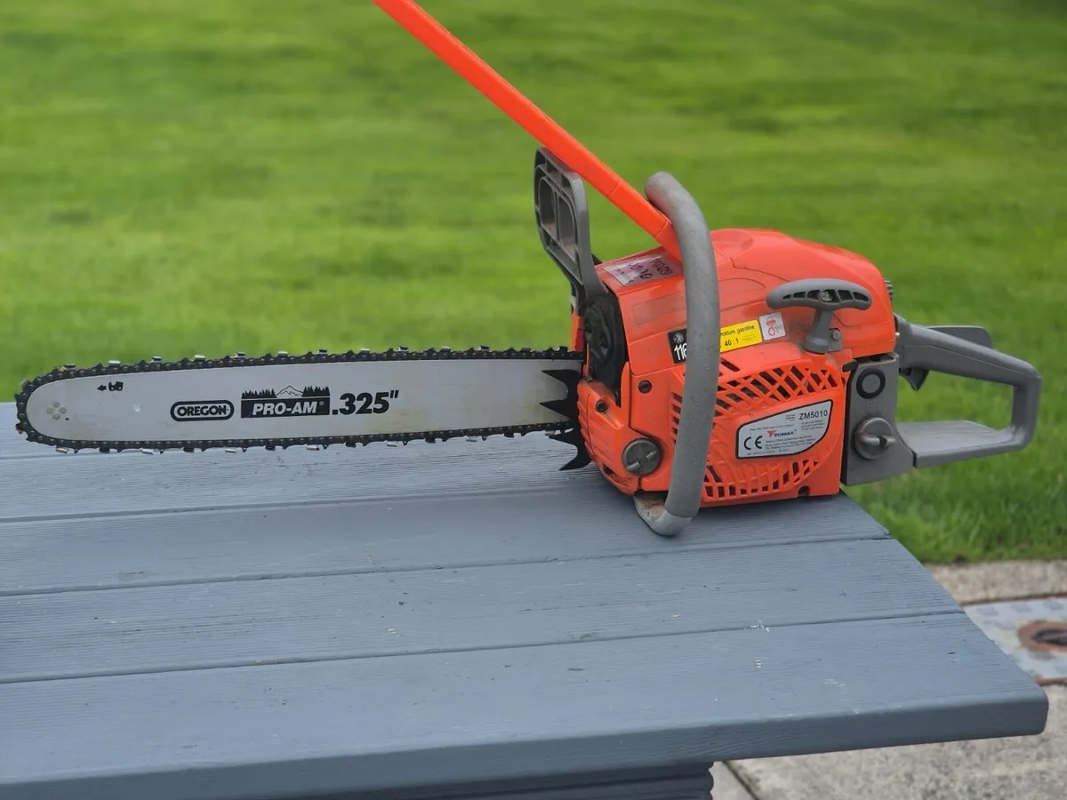chainsaw