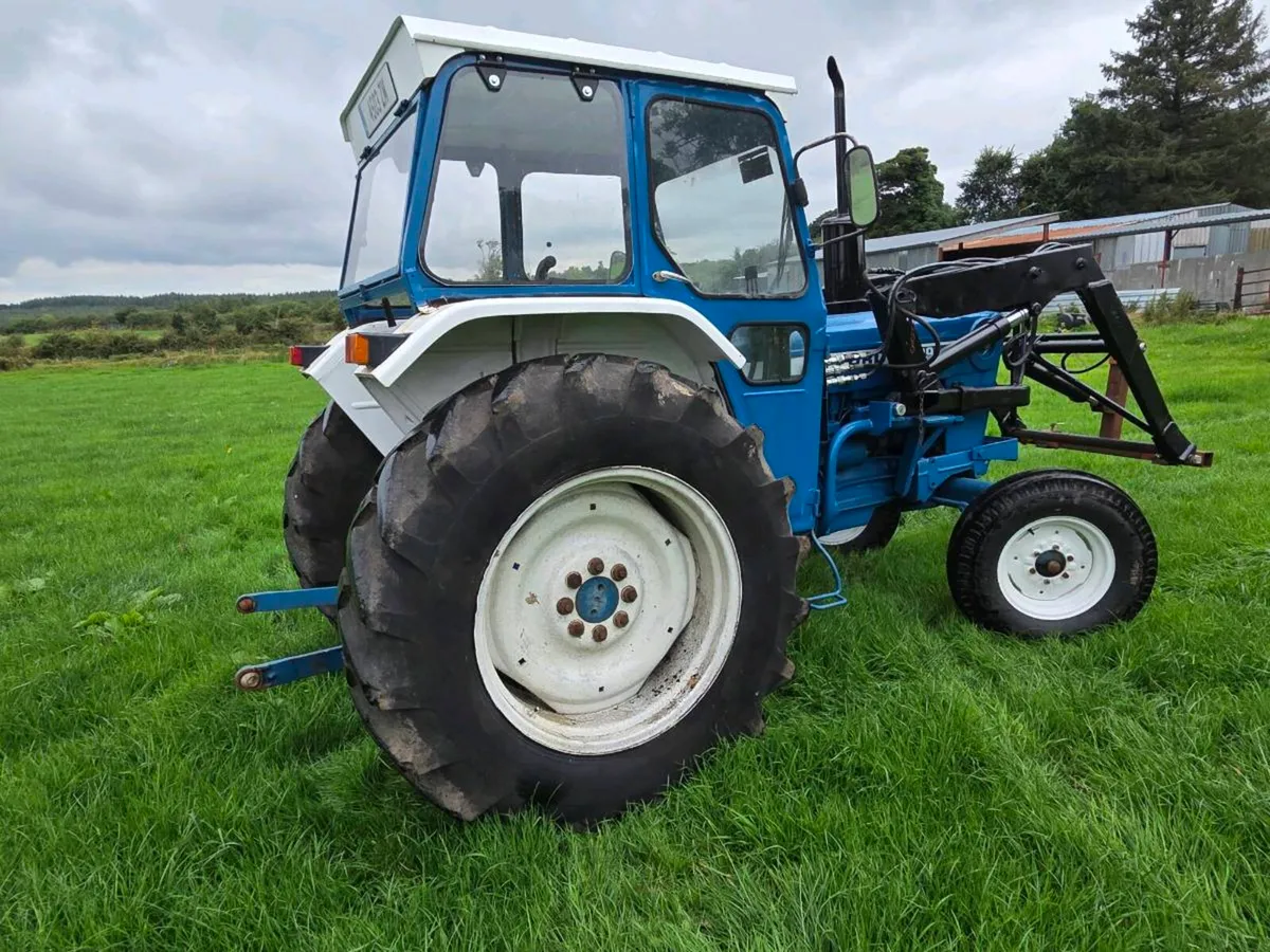 Ford 4600 - Image 2