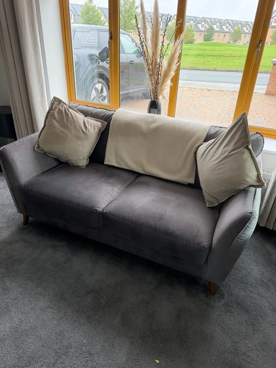 Sofa - two(2) seater perfect condition - Image 1