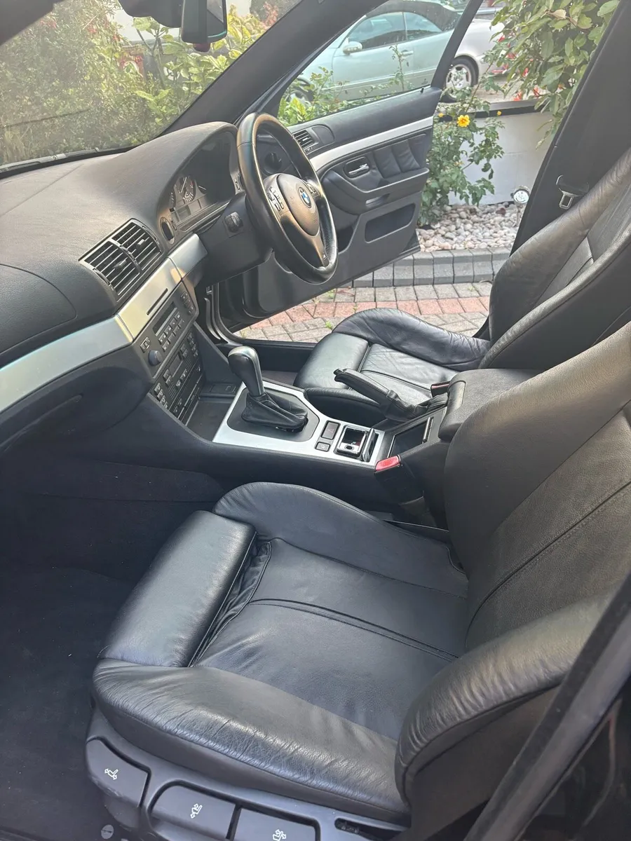 BMW E39 525i - Project / Parts Car - Image 2