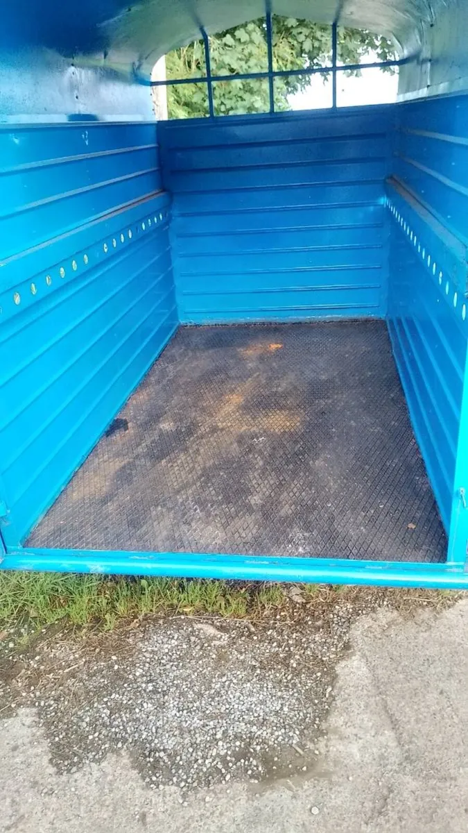 Cattle Trailer 8ft6  x 4ft6 - Image 4