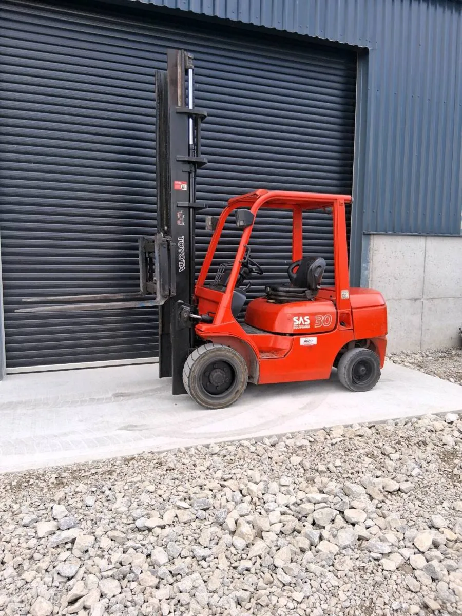 Forklift - Image 1