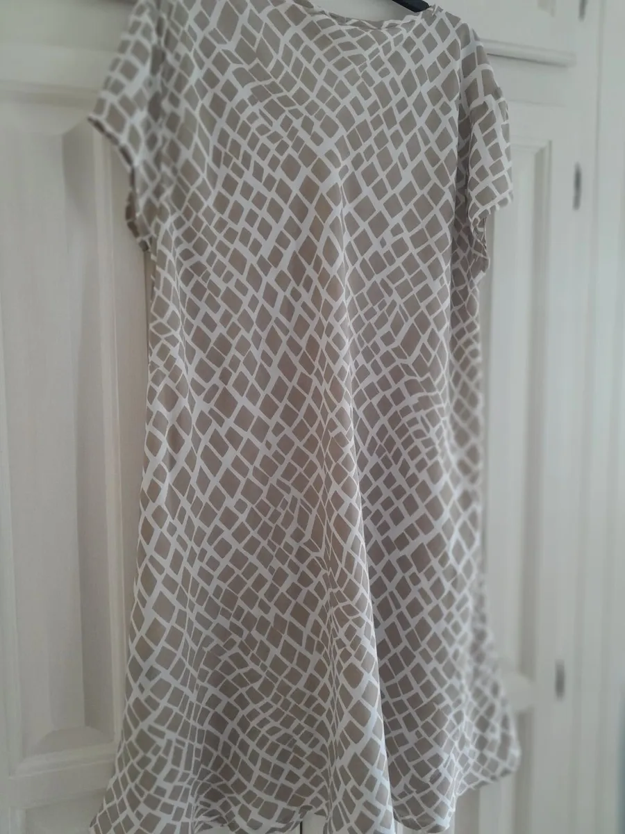 MASAI Dress  New - Image 3
