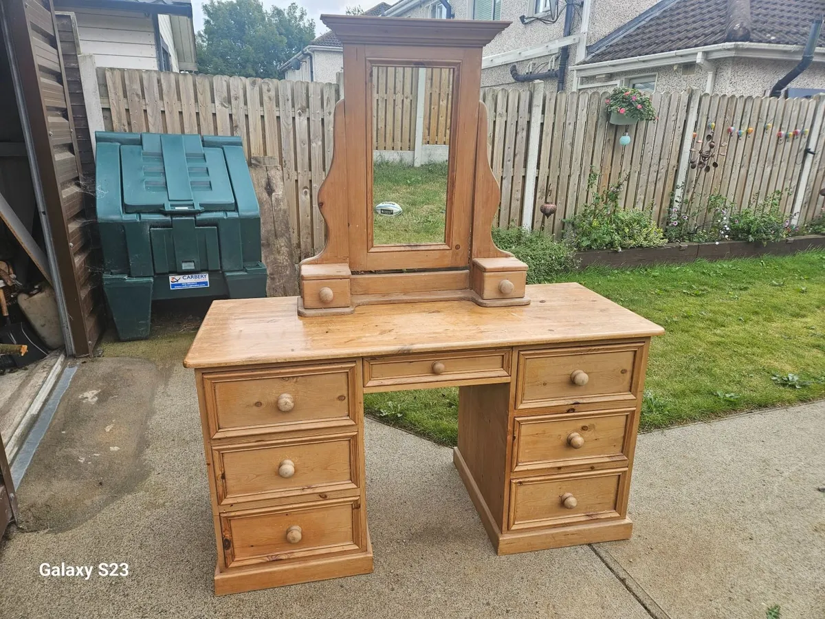Solid wood dressing table with mirror - Image 3