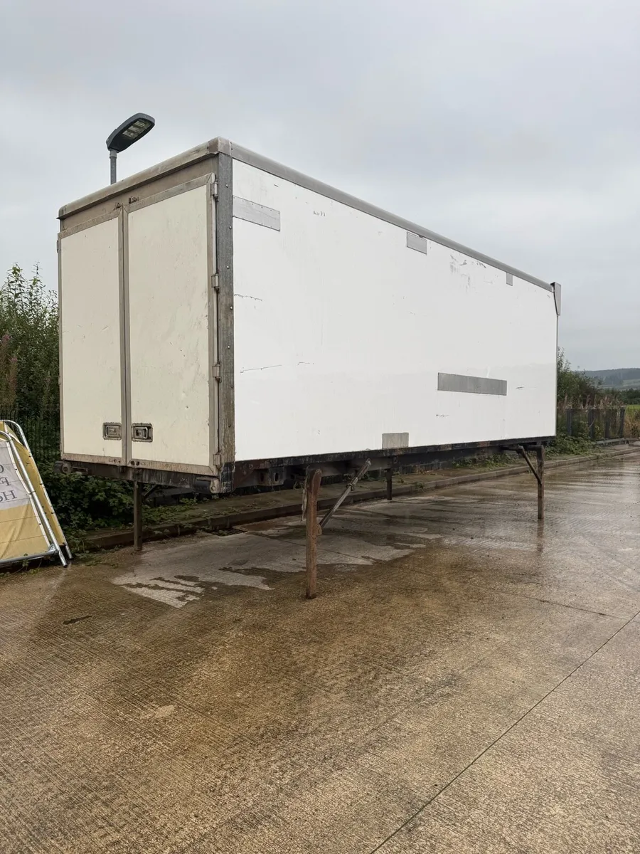 Box body container storage - Image 1