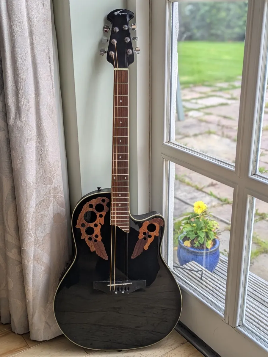 Ovation Applause AE147 Delux - Image 1
