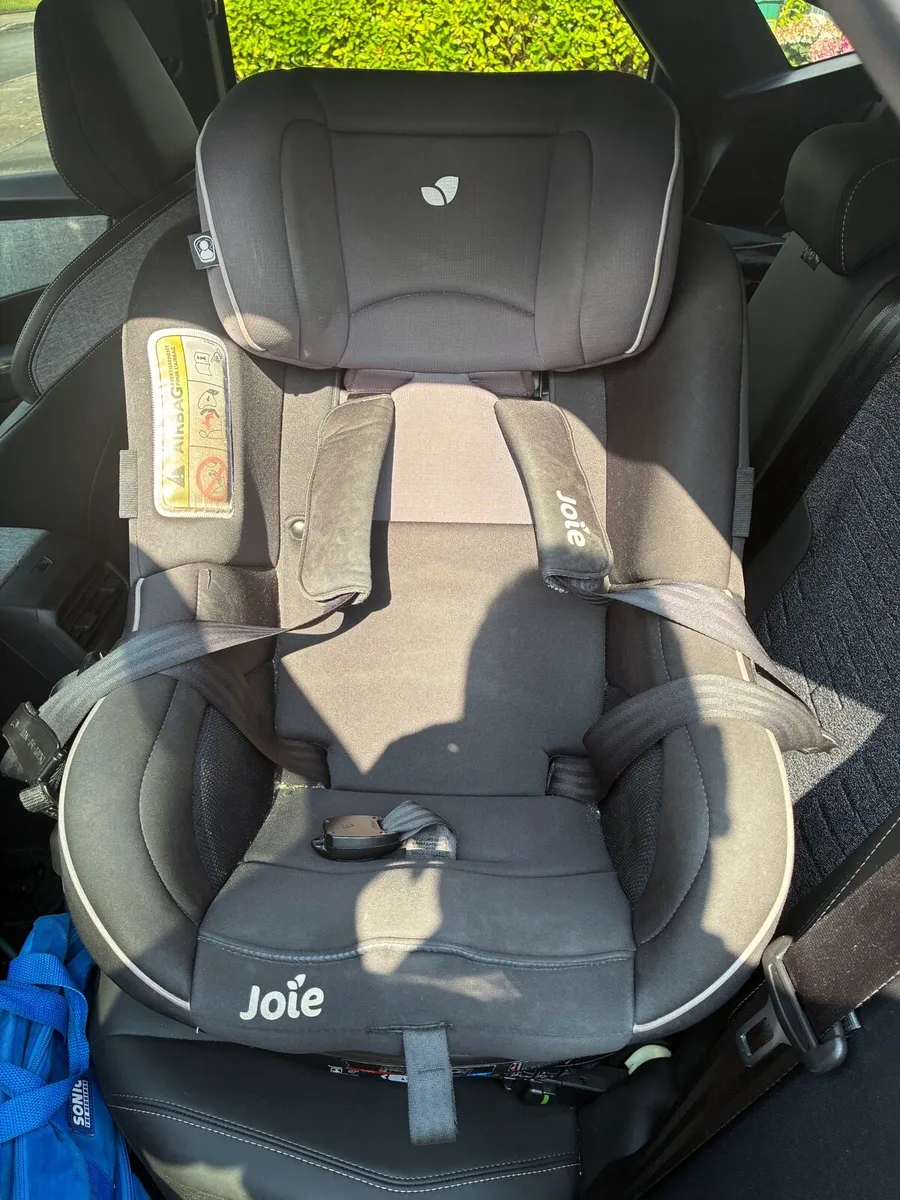 Car seat - Image 1