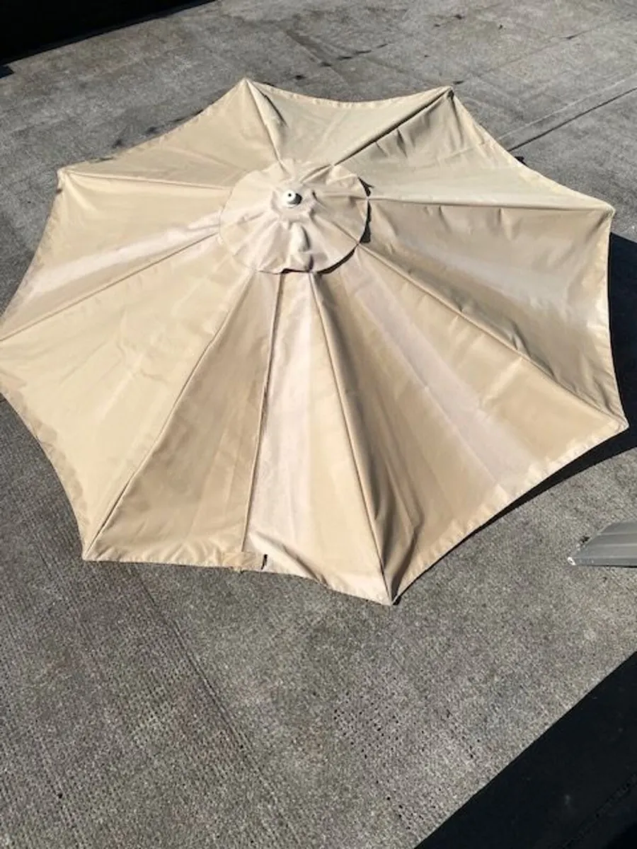 patio parasol - Image 3